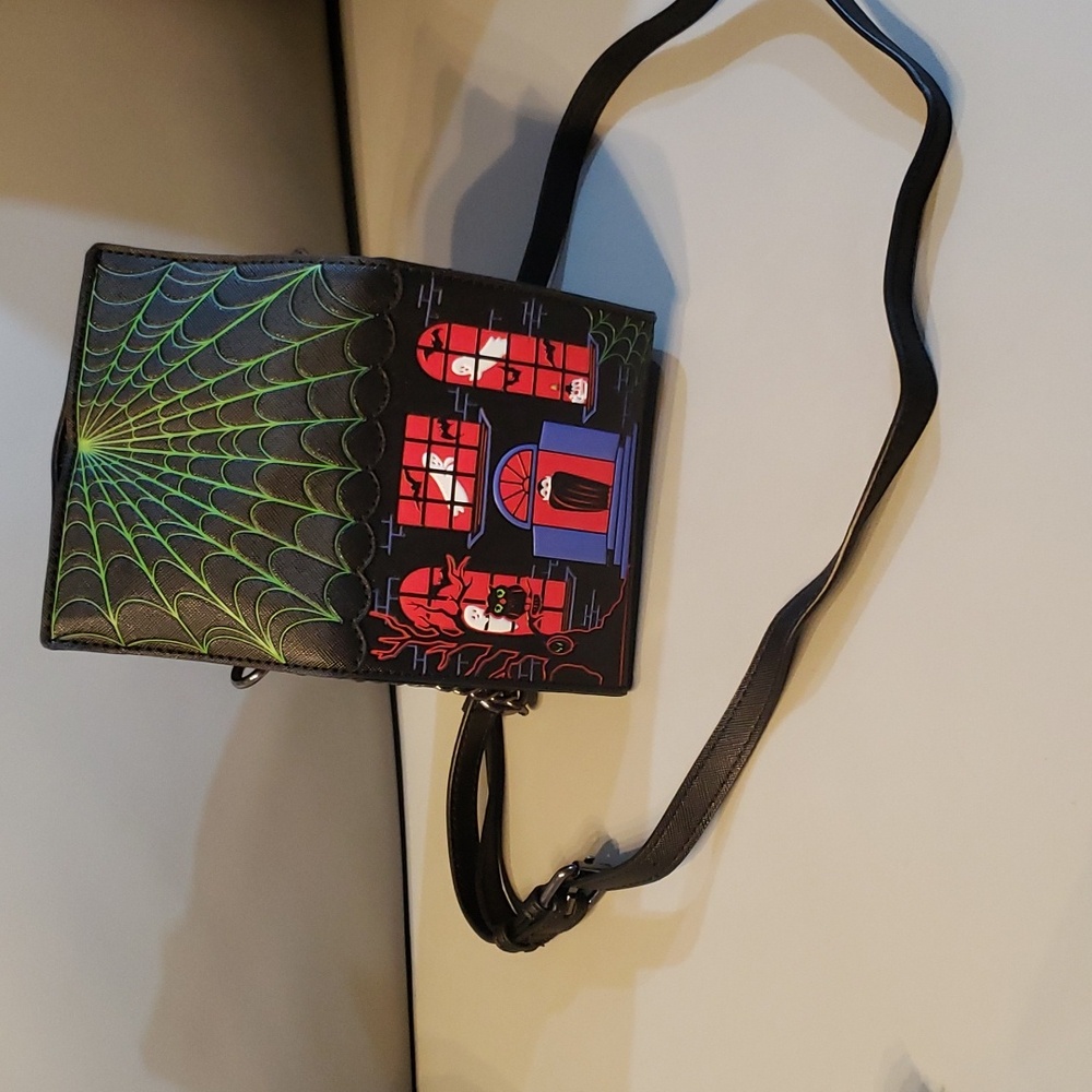 Haunted house shaped purse NEW
